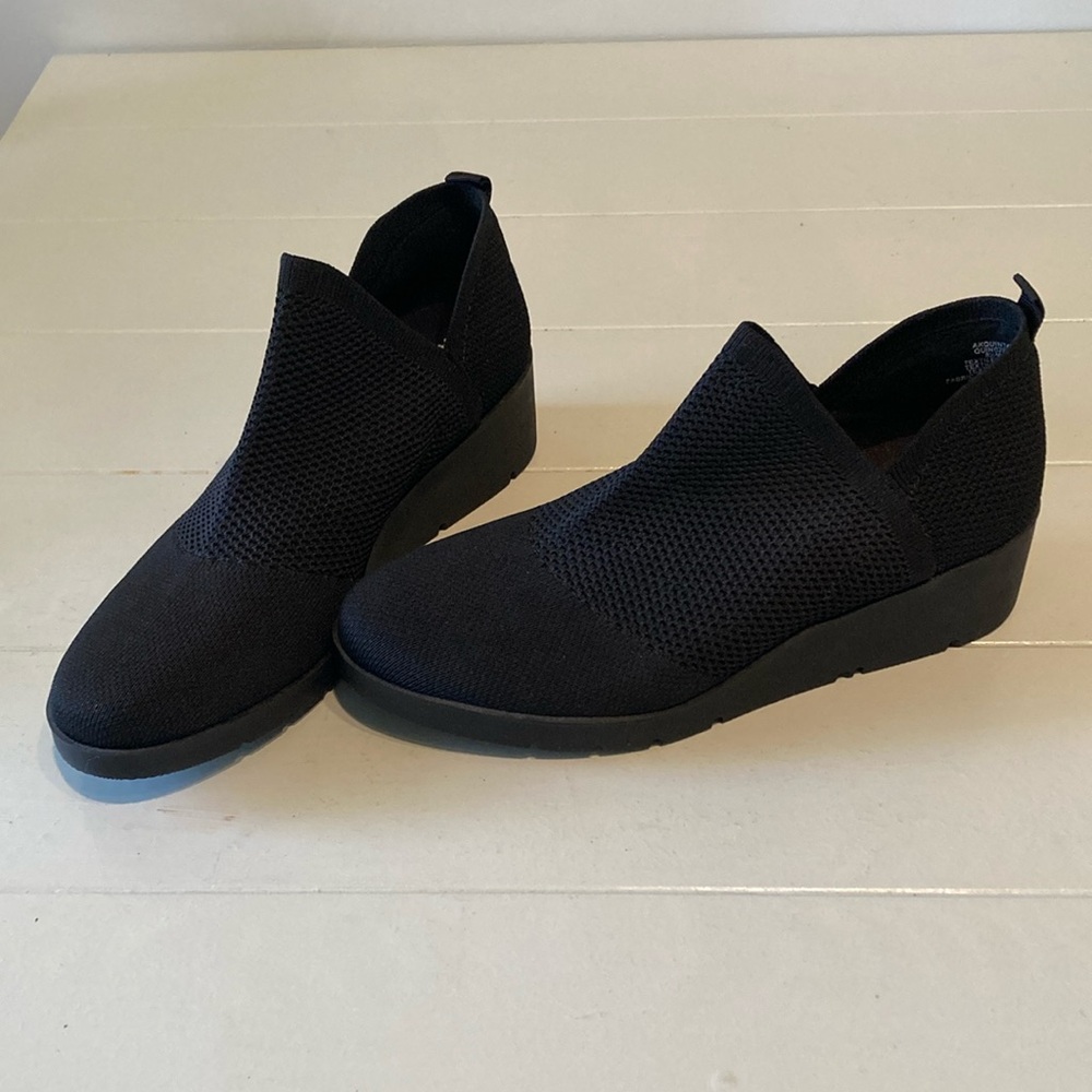 Anne Klein iflex Black Slip On Wedge Shoes Women's Size 8.5 Cushioned Insole